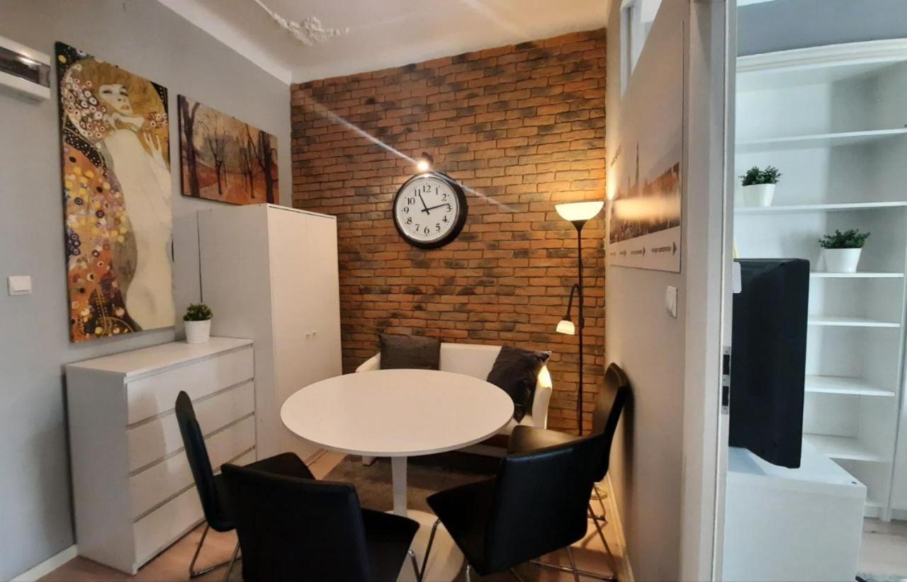 Urban Nest Apartments Szewska 21-5 Красков Екстериор снимка